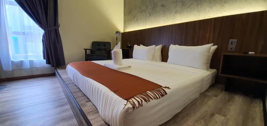 Vista Hotel 타와우 외부 사진